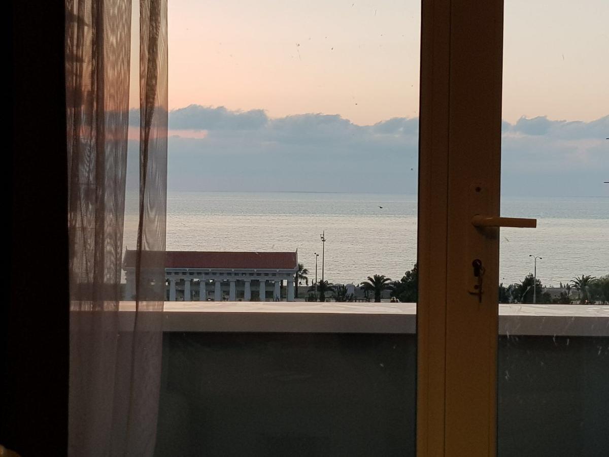 Apt Khimshiashvili 11 Apartment บาทูมิ ภายนอก รูปภาพ